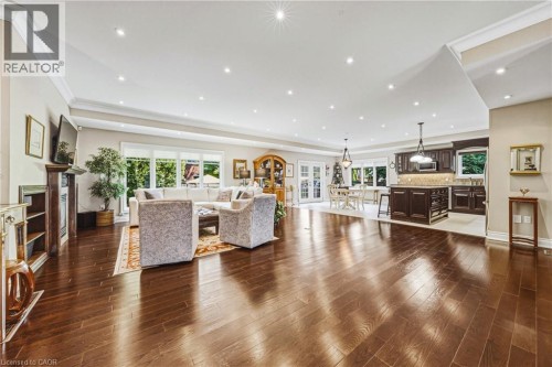 231 Pine Cove Road, Burlington, ON 