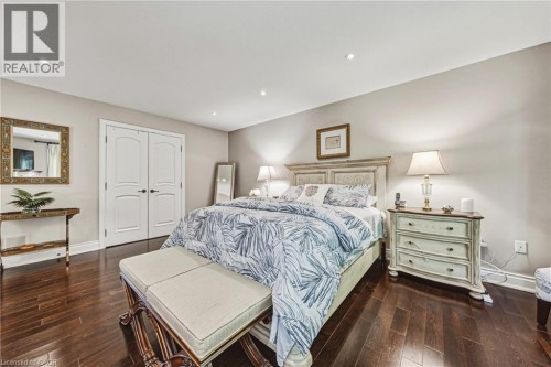 231 Pine Cove Road, Burlington, ON 