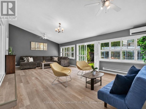 Sunroom Addition - 36 Crossbow Crescent, Toronto, ON 