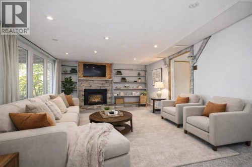 563 Riverside Drive, St Clair, ON 