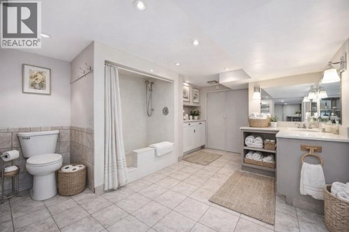 563 Riverside Drive, St Clair, ON 