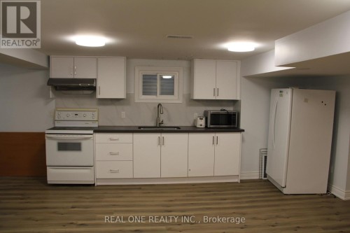 243 KINGSLAKE ROAD , Toronto, Ontario M2J 3G9 4