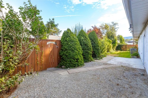 727 Park Pl, Duncan, BC 