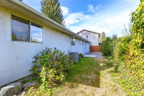727 Park Pl, Duncan, BC 