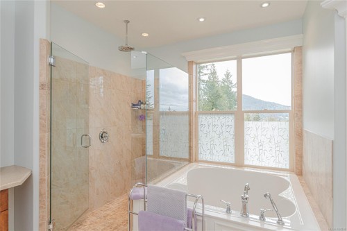 7487 Relke Rd, Duncan, BC 