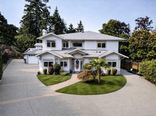 16 Edwards Estates Rd, View Royal, BC 