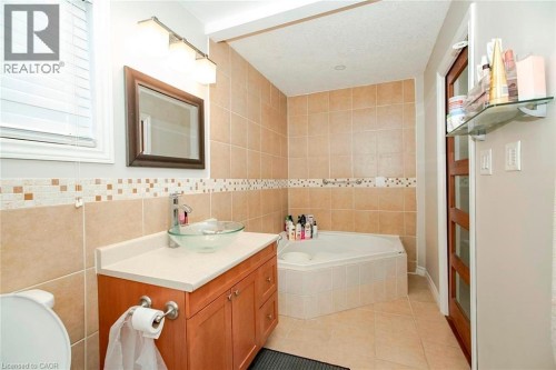 107 Glencliffe Court, Kitchener, ON 
