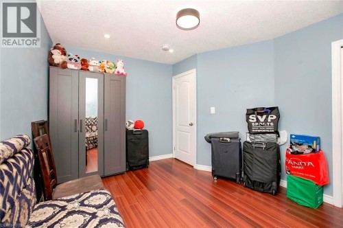 107 Glencliffe Court, Kitchener, ON 