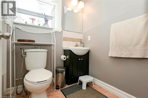 107 Glencliffe Court, Kitchener, ON 