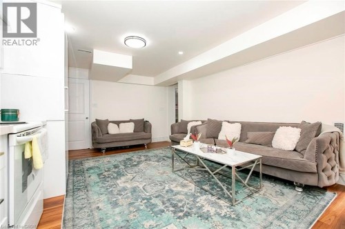 107 Glencliffe Court, Kitchener, ON 