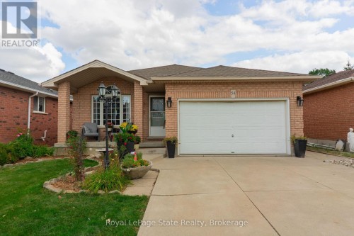 54 REPUBLIC AVENUE  Hamilton (Barnstown), ON L9B 2G7