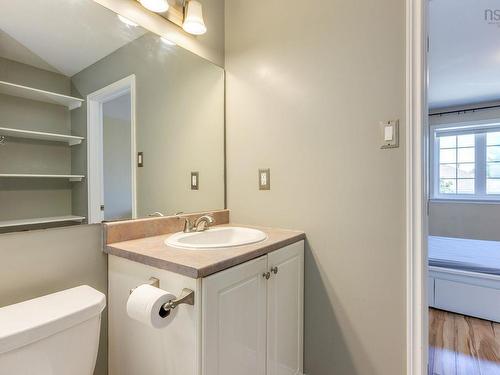8 Wembley Place, Halifax, NS 