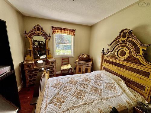 14536 Highway 1, Wilmot, NS 