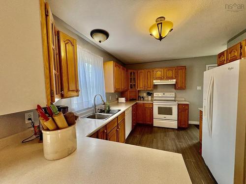 14536 Highway 1, Wilmot, NS 