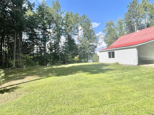 Extérieur - 6 Ch. Du Flood, Lac-Du-Cerf, QC 