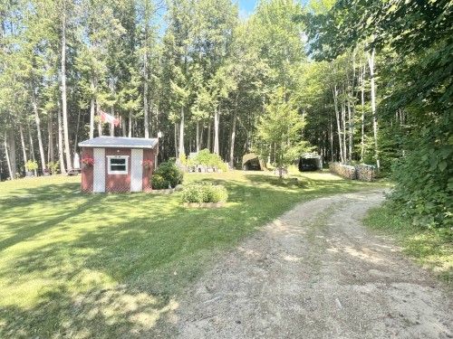 Extérieur - 6 Ch. Du Flood, Lac-Du-Cerf, QC 