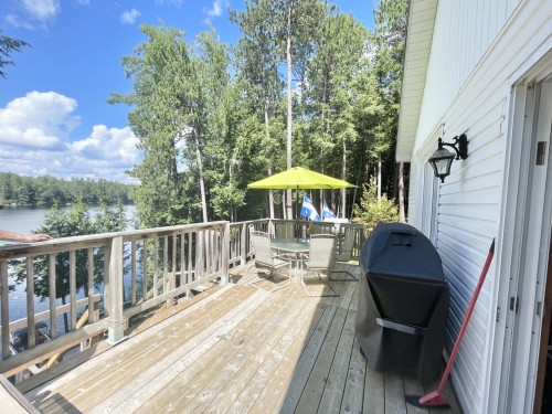 Balcon - 6 Ch. Du Flood, Lac-Du-Cerf, QC 