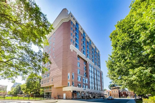 201-15 Maplewood Avenue, Toronto, ON 