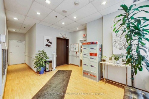 201-15 Maplewood Avenue, Toronto, ON 