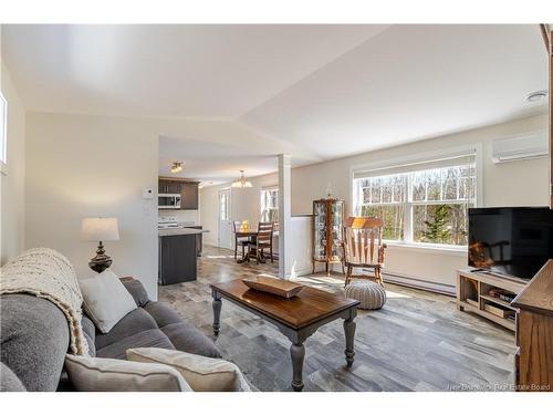 247 Post Rd, Minto, NB 