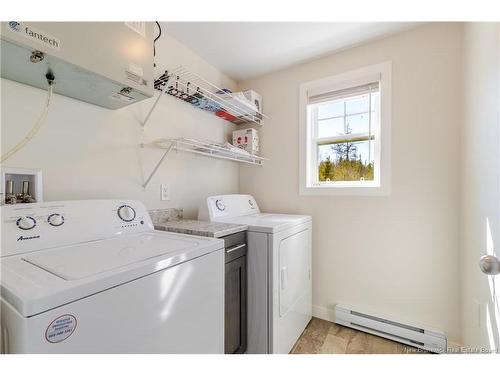 247 Post Rd, Minto, NB 