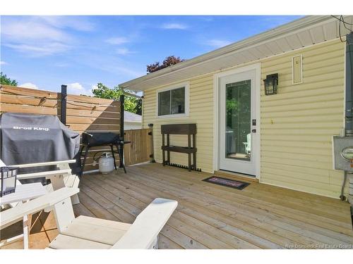 150 Charing Cres, Fredericton, NB 