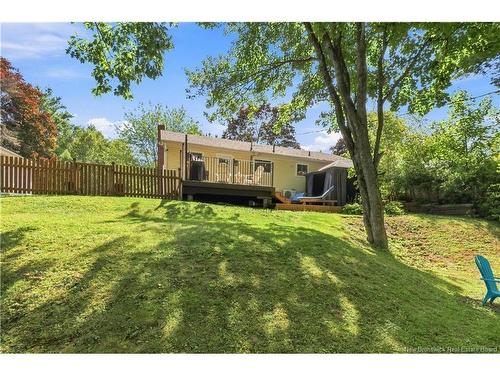 150 Charing Cres, Fredericton, NB 