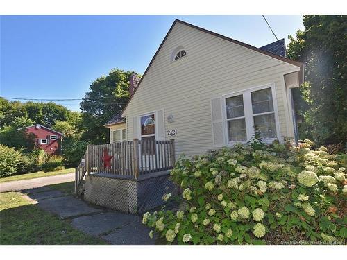 242 Highland Ave, Fredericton, NB 
