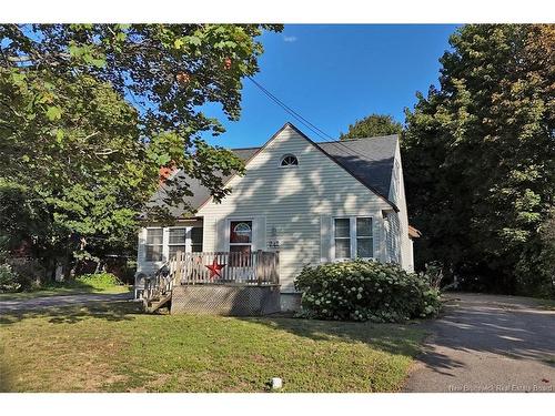 242 Highland Ave, Fredericton, NB 