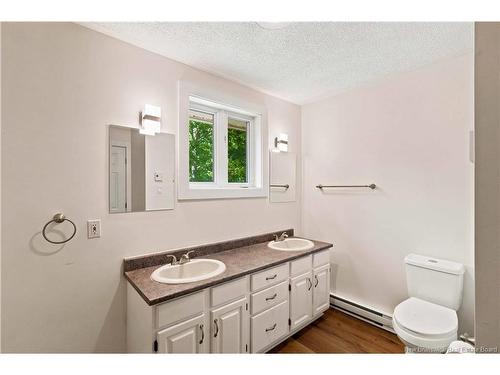 430 Waterville Rd, Waterville, NB 