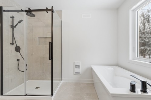 Salle de bains - 86 Rue Du Belvédère, Saint-Hippolyte, QC 