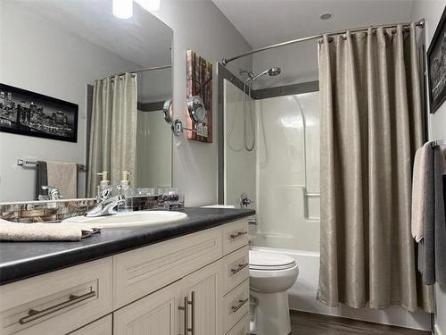 59 Chelston Gate, Winnipeg, MB 