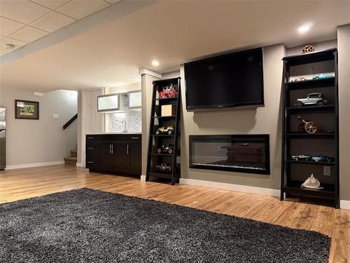 59 Chelston Gate, Winnipeg, MB 