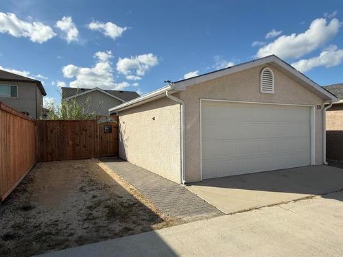 59 Chelston Gate, Winnipeg, MB 