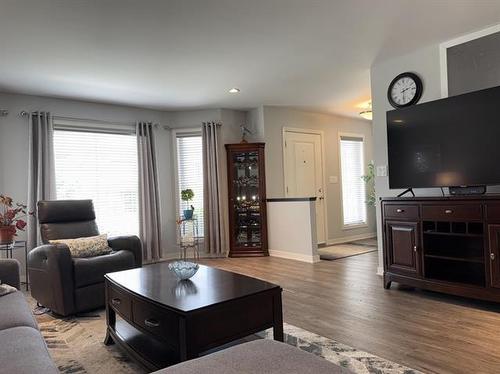 59 Chelston Gate, Winnipeg, MB 