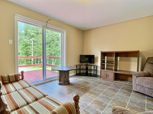 Living Room - 229 Ch. Du Lac-Bolduc, Adstock, QC 