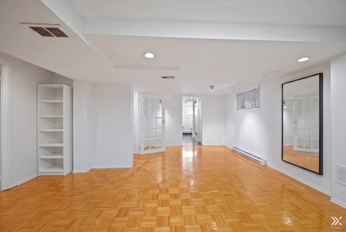 Salle familiale - 4628 Rue Du Pirée, Laval (Vimont), QC 