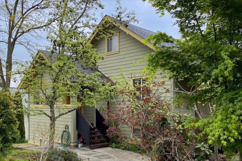 66 Kennedy St, Nanaimo, BC 