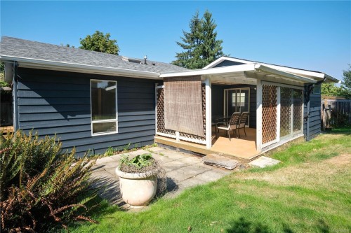 729 Holm Rd, Campbell River, BC 