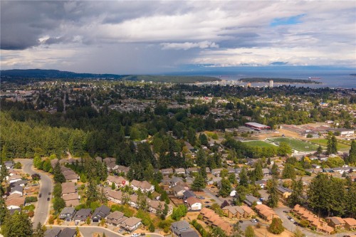 #110-830 Varsity Way, Nanaimo, BC 