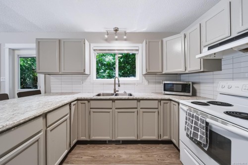 3161 Singleton Rd, Nanaimo, BC 