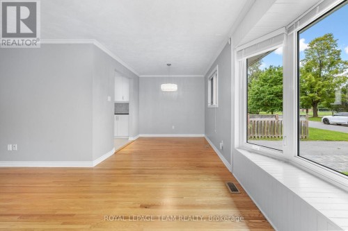 2349 Edwin Crescent, Ottawa, ON 