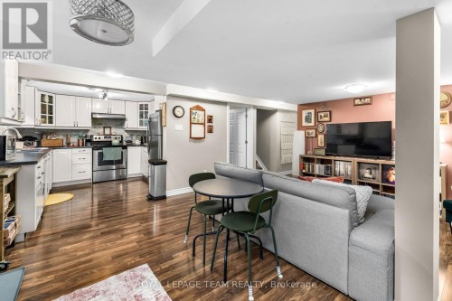 2349 Edwin Crescent, Ottawa, ON 