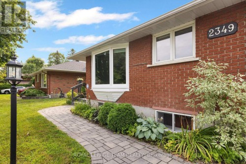 2349 Edwin Crescent, Ottawa, ON 