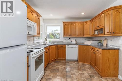 98 Duncombe Drive, Hamilton, ON 