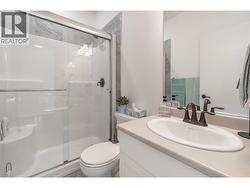 2nd Full Bathroom - 