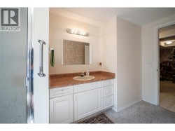 Bathroom on basement level - 