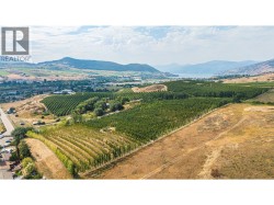 Close to vineyards and Okanagan Lake - 