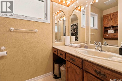 6 Murphy Crescent, Saskatoon, SK 