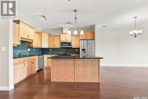 207 401 Cartwright Street, Saskatoon, SK 